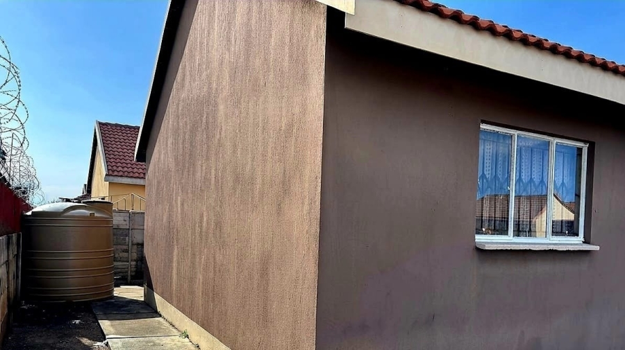 4 Bedroom Property for Sale in Freedom Park North West